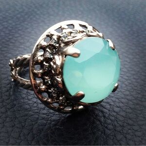 Sorrelli mint green and silver tone costume ring